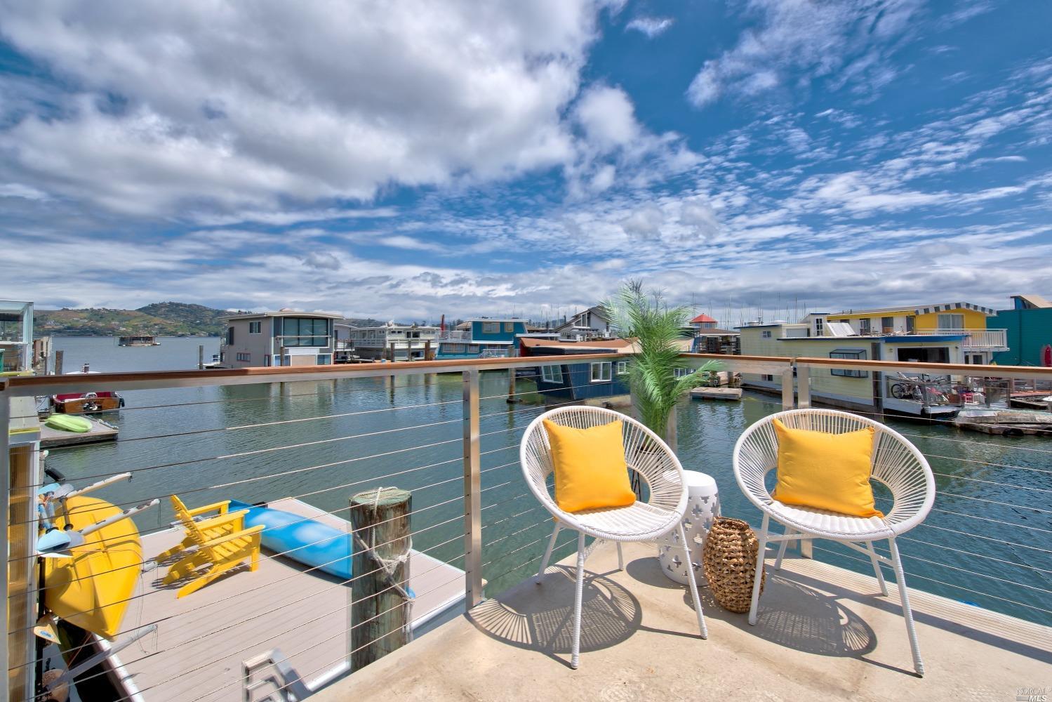 Photo of 38 Liberty Dock Floating Home listing from Michele Affronte